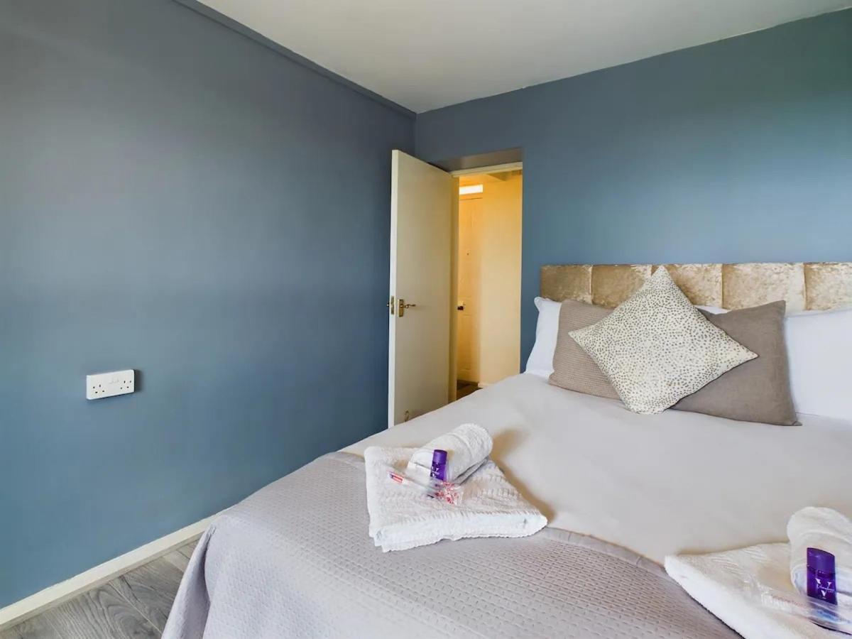 Appartamento Lovely 1 Bedroom Serviced W Patio Sleeps 3 Pass The Keys *